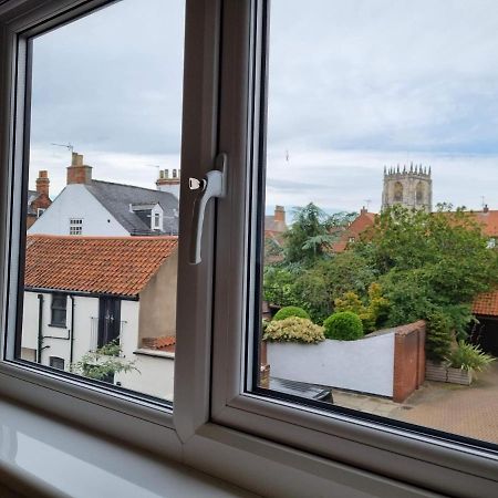 Holiday Apartment Beverley Bagian luar foto