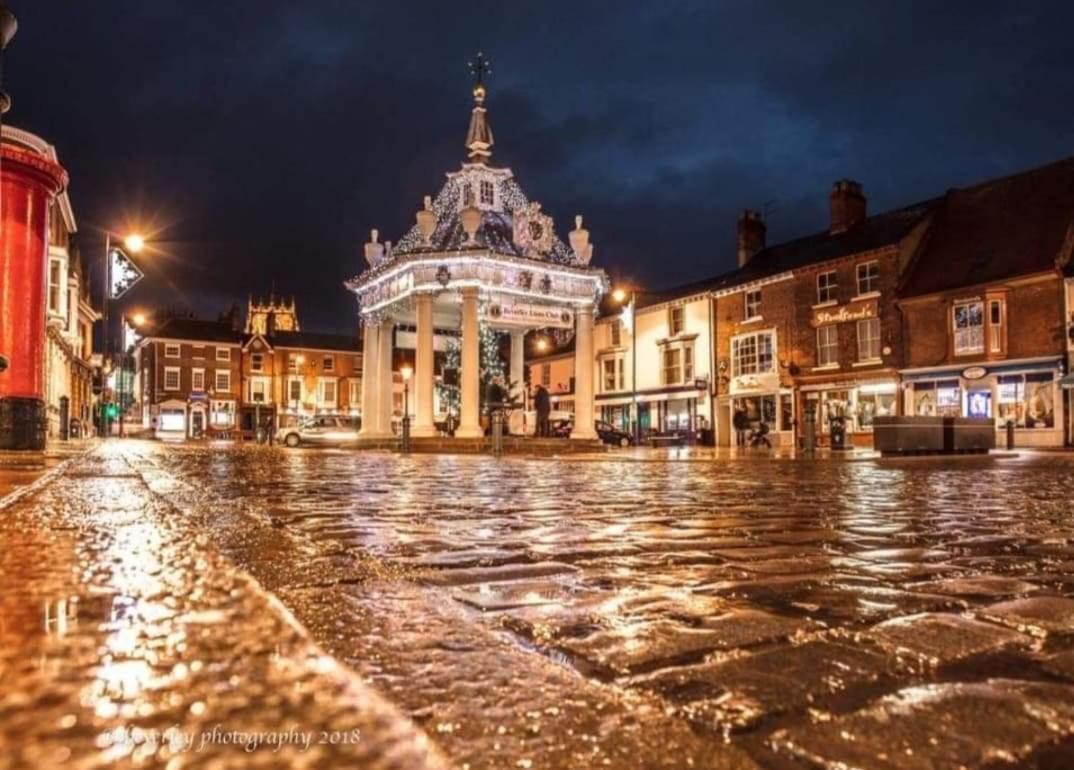 Holiday Apartment Beverley Bagian luar foto