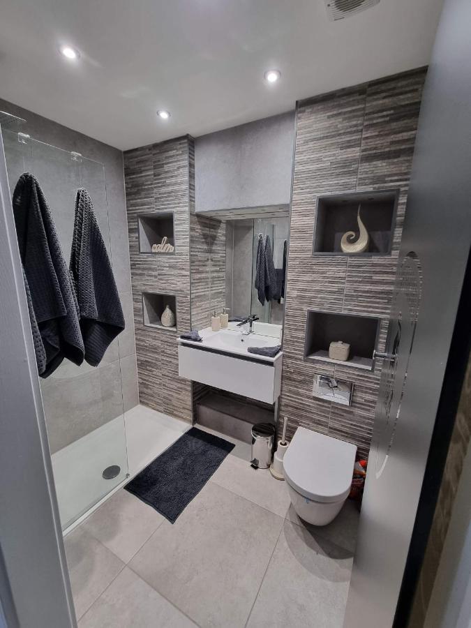 Holiday Apartment Beverley Bagian luar foto