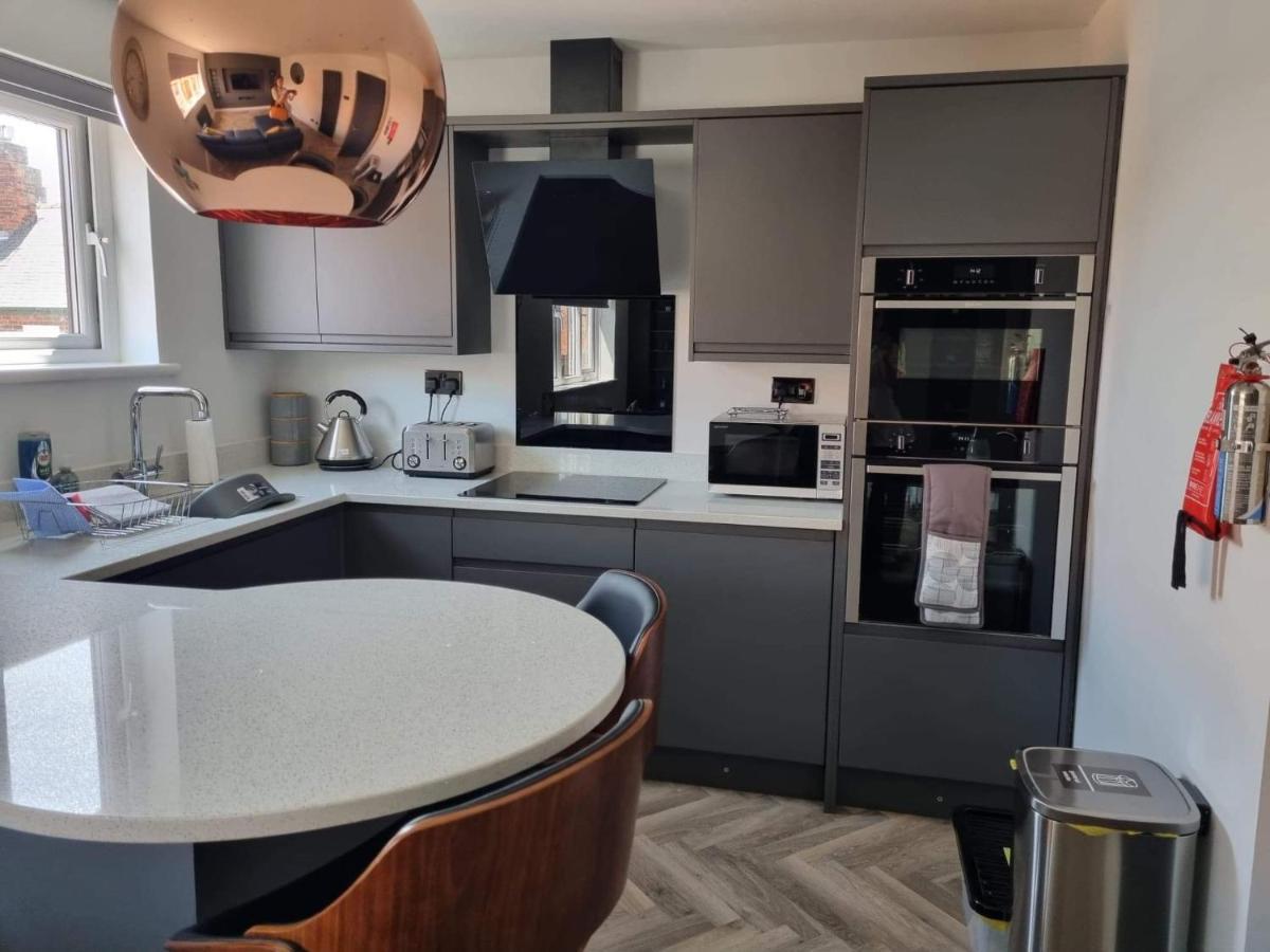 Holiday Apartment Beverley Bagian luar foto